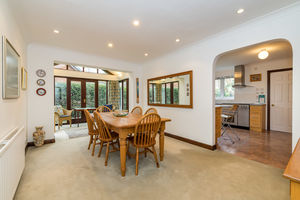 Dining- click for photo gallery